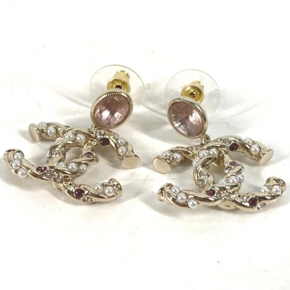 CHANEL CC Logos Twist Rhinestone Pearl Dangle Earrings Gold Tone A23B Auth - Picture 1 of 8